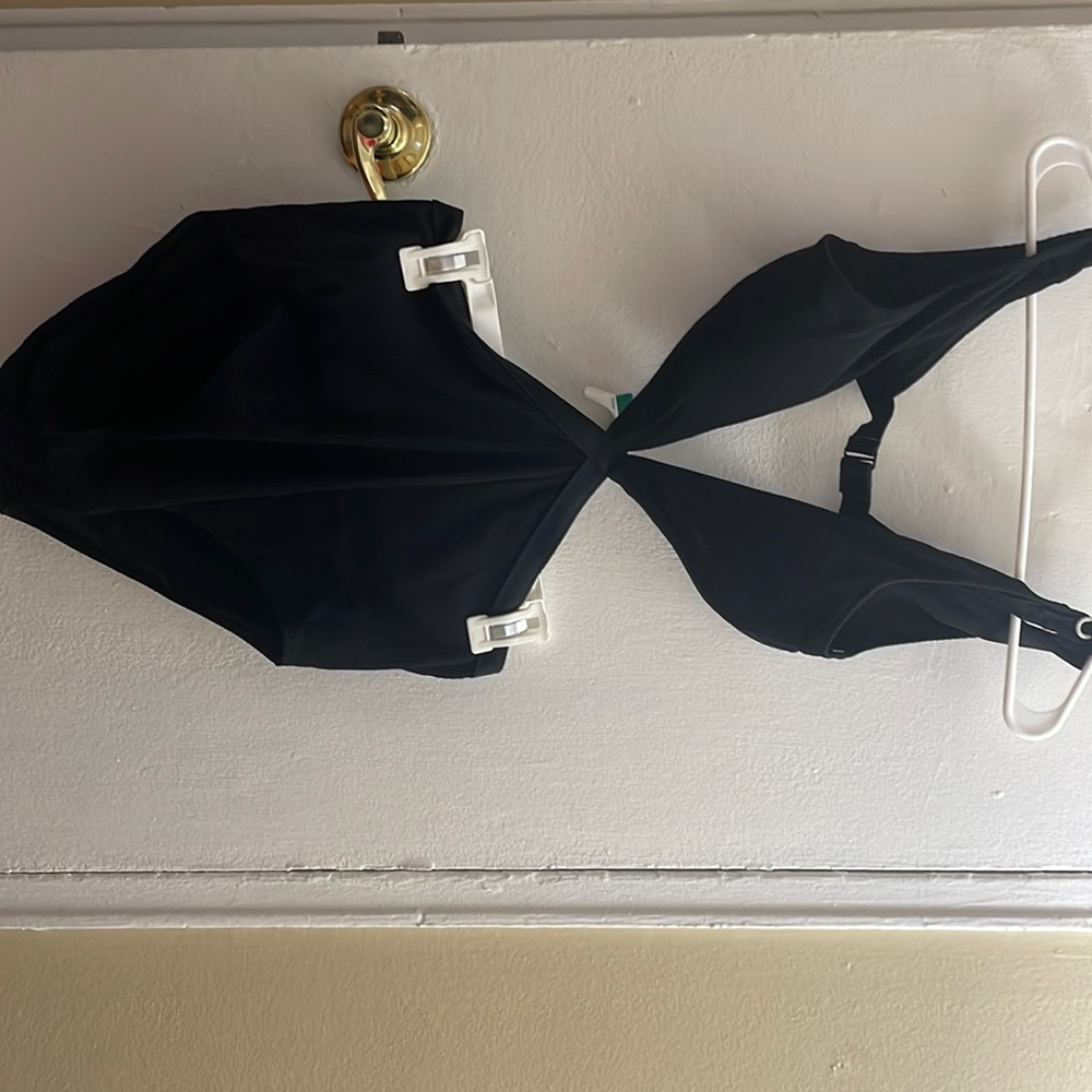 aerie black one pie